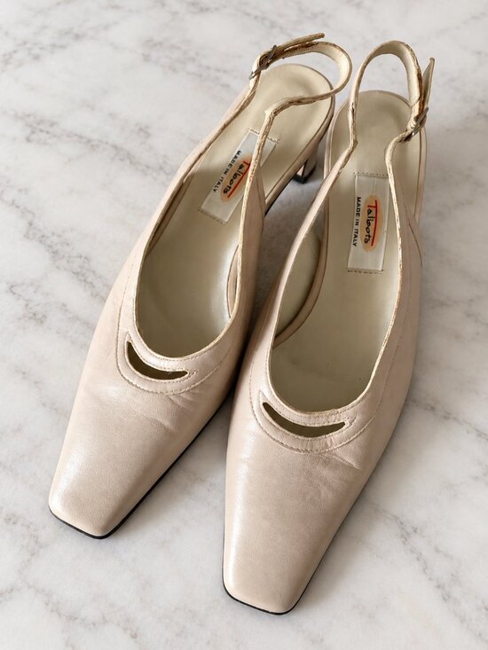 Talbots Shoes - Vintage Talbots Cream Leather Slingback Heels Made in Italy